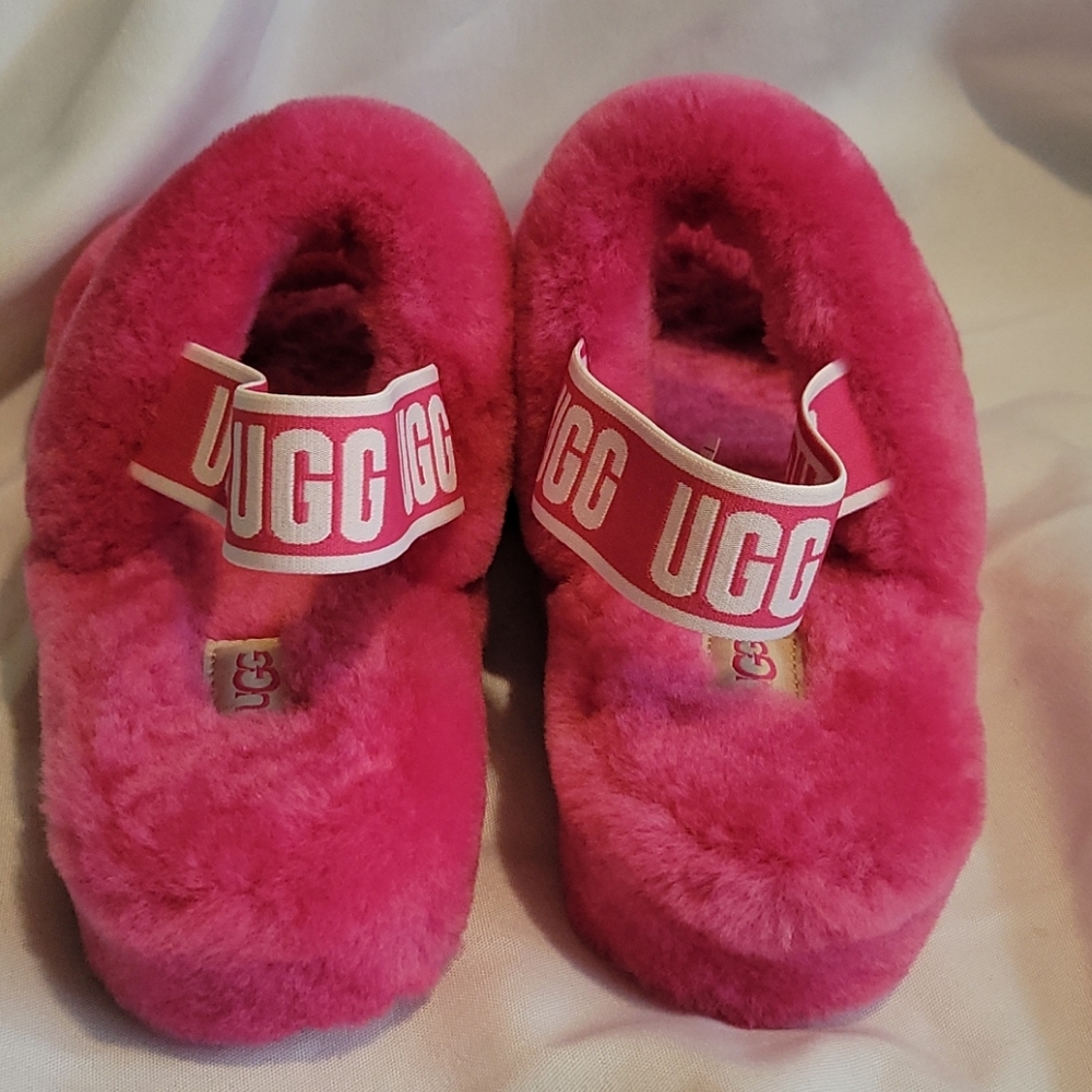 UGG OH YEAH SLIDE SLIPPERS
